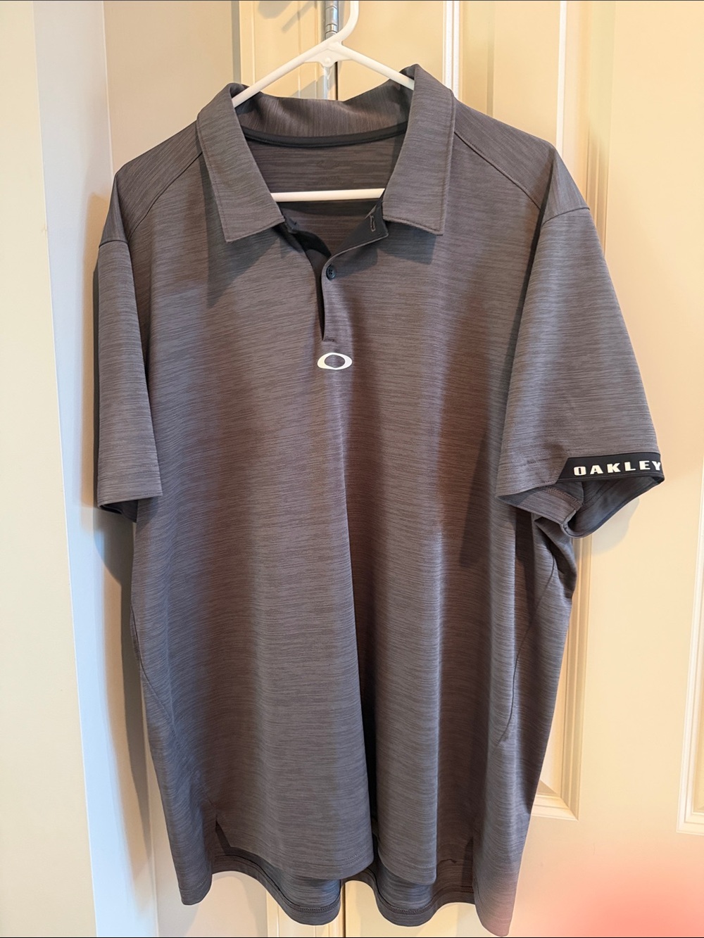Oakley Men's Gray Performance Polo with Logo